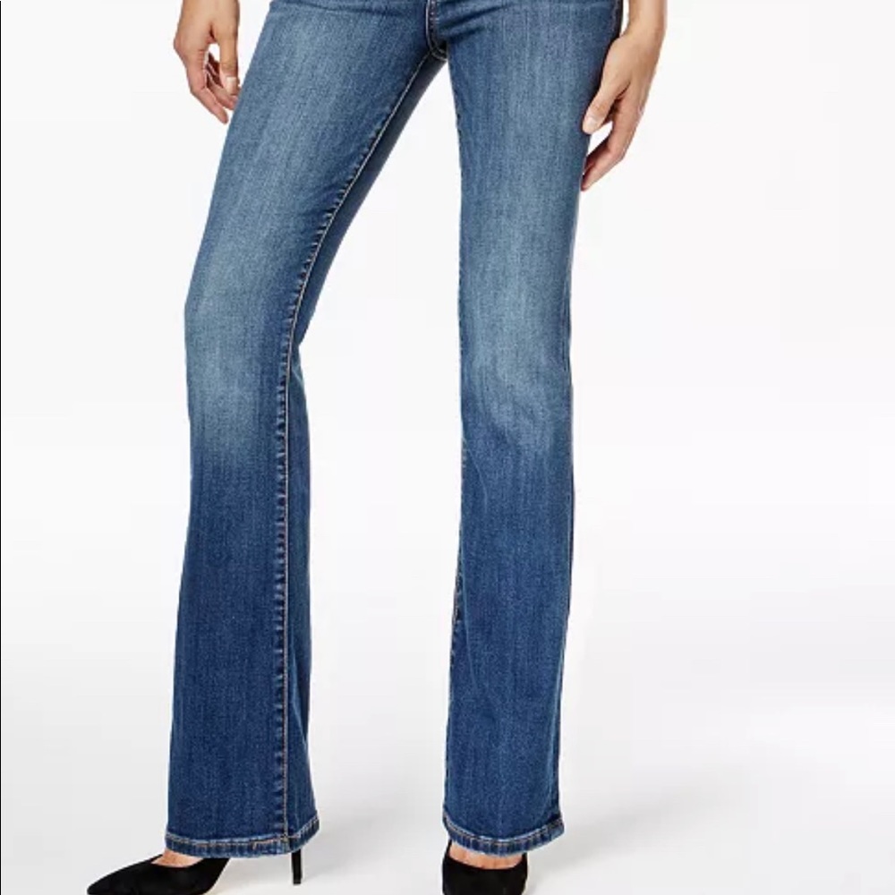 Kut from the Kloth Nicole Bootcut Jeans